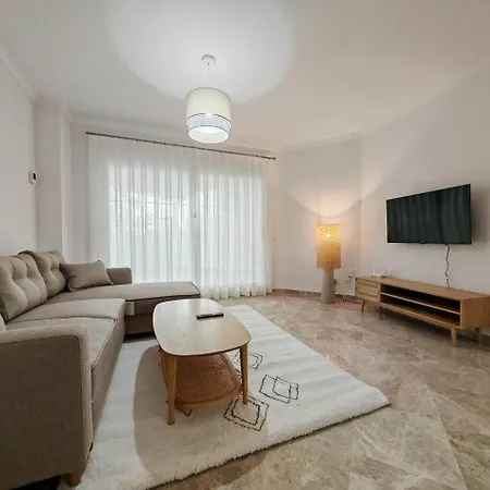 2-bed In Calahonda Park, Walk To Apartment