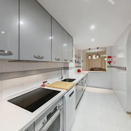 2-bed In Calahonda Park, Walk To Apartment Sitio de Calahonda